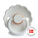 FRIGG Smoczek 6-18m Daisy Kauczuk Bright White - Rozmiar 2